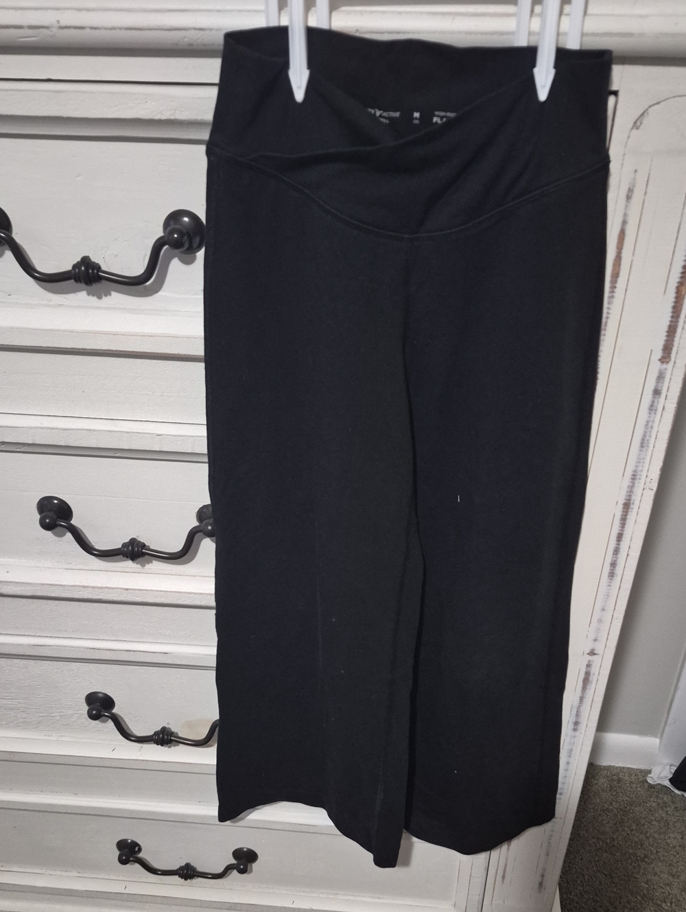 Old Navy ACTIVE Size M High Rise Flare Dry Leggings